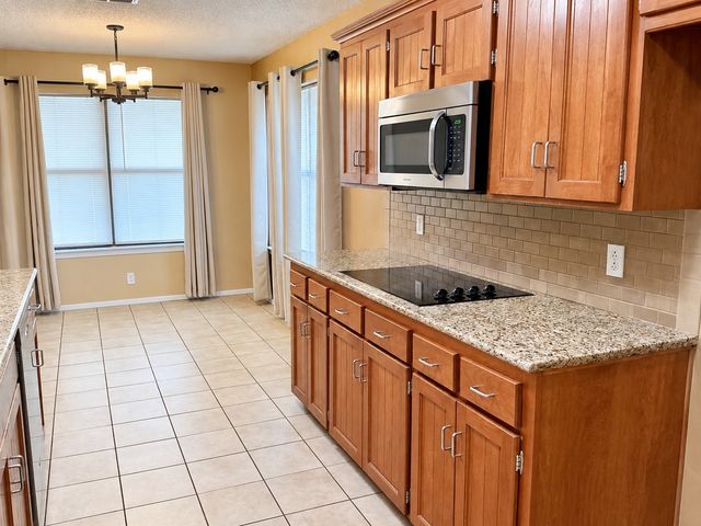 141 S Meadowbrook Drive, Pottsboro, TX 75076