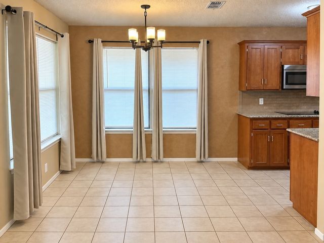 141 S Meadowbrook Drive, Pottsboro, TX 75076