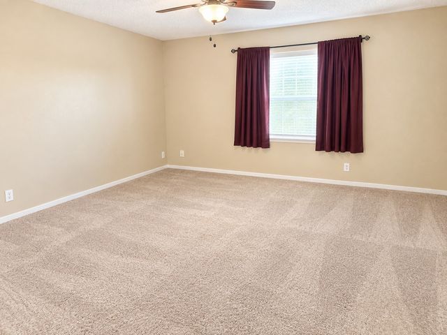 141 S Meadowbrook Drive, Pottsboro, TX 75076