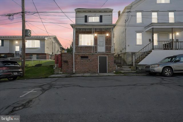 423 LYTLE ST, Minersville, PA 17954