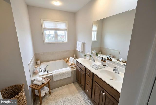 2040 BRENAN WAY, Red Lion, PA 17356