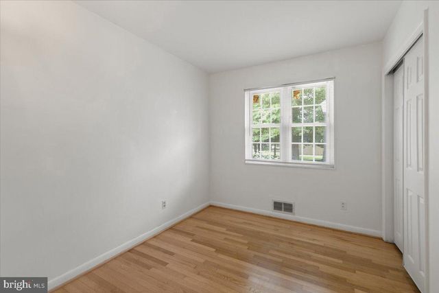 202 S CHERRY ST, Falls Church, VA 22042