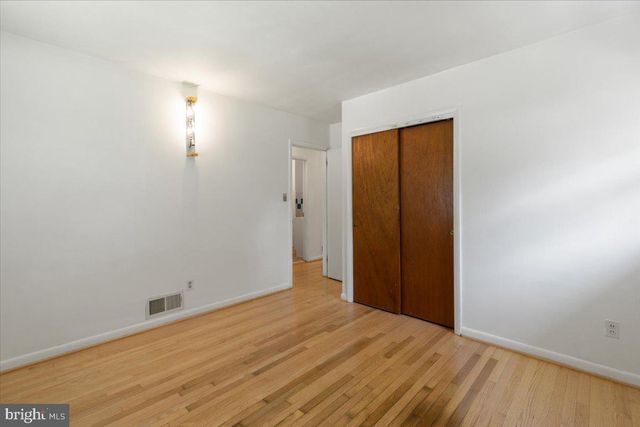 202 S CHERRY ST, Falls Church, VA 22042