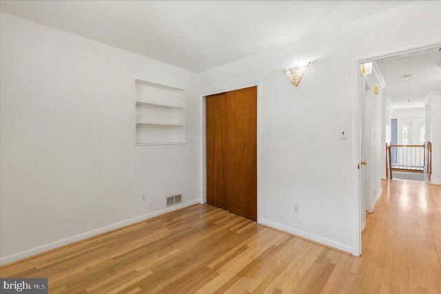 202 S CHERRY ST, Falls Church, VA 22042