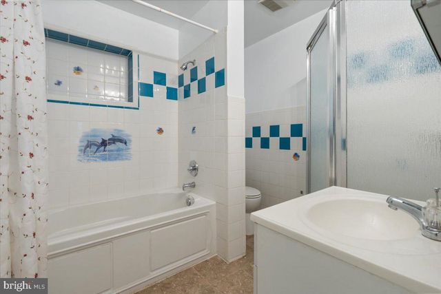 202 S CHERRY ST, Falls Church, VA 22042