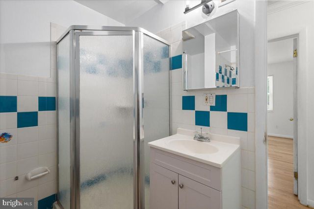 202 S CHERRY ST, Falls Church, VA 22042