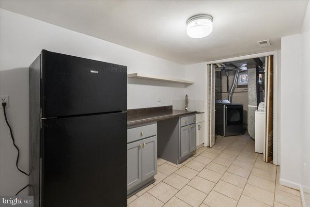 202 S CHERRY ST, Falls Church, VA 22042