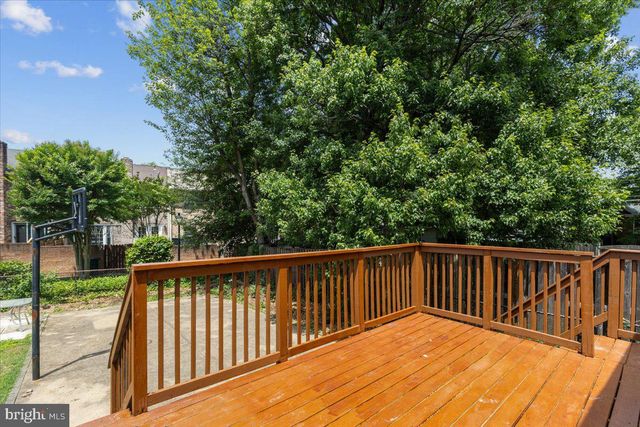 202 S CHERRY ST, Falls Church, VA 22042