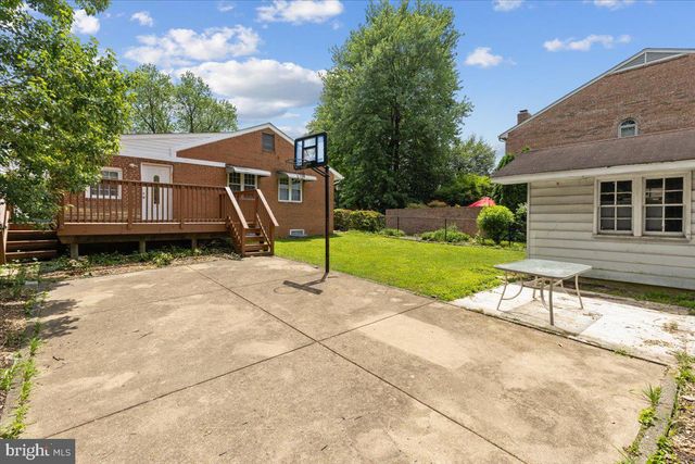 202 S CHERRY ST, Falls Church, VA 22042