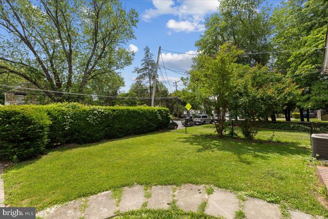 202 S CHERRY ST, Falls Church, VA 22042
