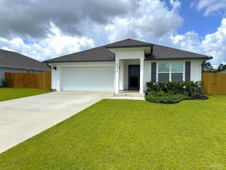4014 Whitetail Ln, Pensacola, FL 32526