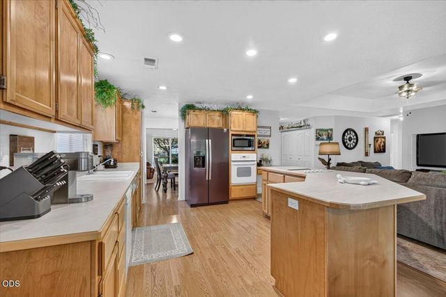 3460 Blue Blossom Drive, Medford, OR 97504