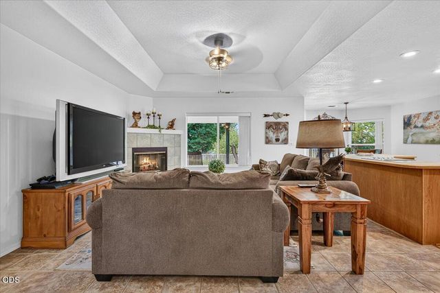3460 Blue Blossom Drive, Medford, OR 97504