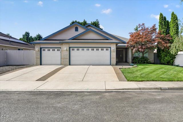 3460 Blue Blossom Drive, Medford, OR 97504