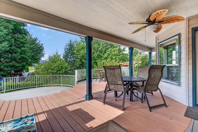 3460 Blue Blossom Drive, Medford, OR 97504