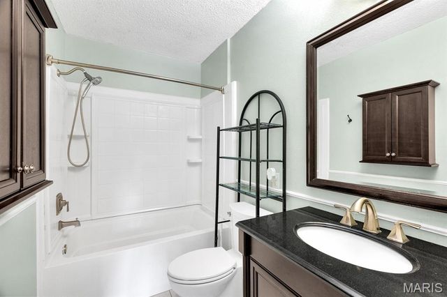 4 Woodland Oaks Drive, Union, MO 63084
