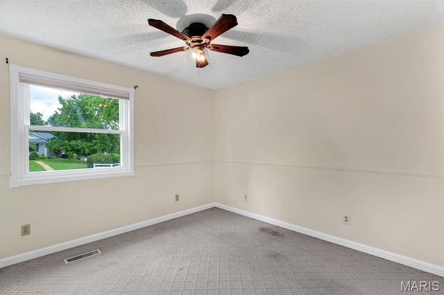 4 Woodland Oaks Drive, Union, MO 63084