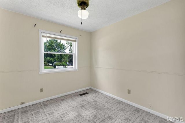 4 Woodland Oaks Drive, Union, MO 63084