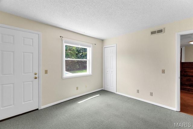 4 Woodland Oaks Drive, Union, MO 63084