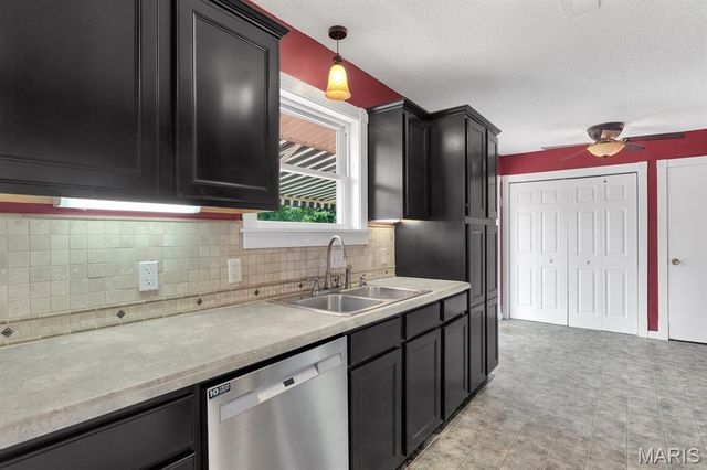 4 Woodland Oaks Drive, Union, MO 63084