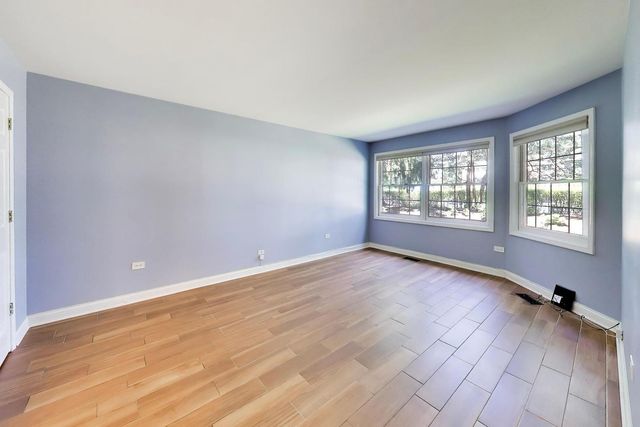 3278 N Carriageway Drive 0, Arlington Heights, IL 60004