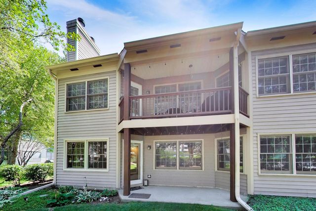 3278 N Carriageway Drive 0, Arlington Heights, IL 60004