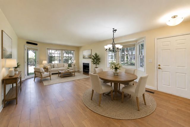 3278 N Carriageway Drive 0, Arlington Heights, IL 60004