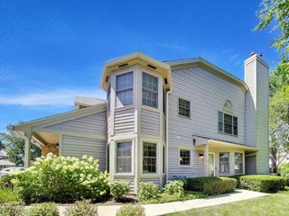 3278 N Carriageway Drive 0, Arlington Heights, IL 60004