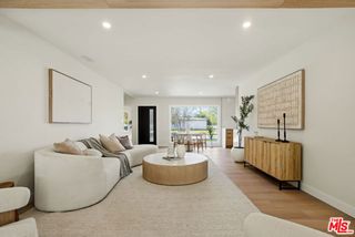 7358 Paso Robles Avenue, Van Nuys (los Angeles), CA 91406