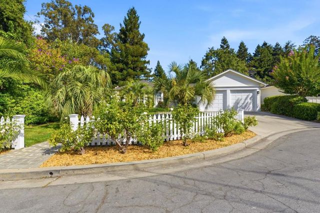 2 Bradley Court, Redwood City, CA 94061