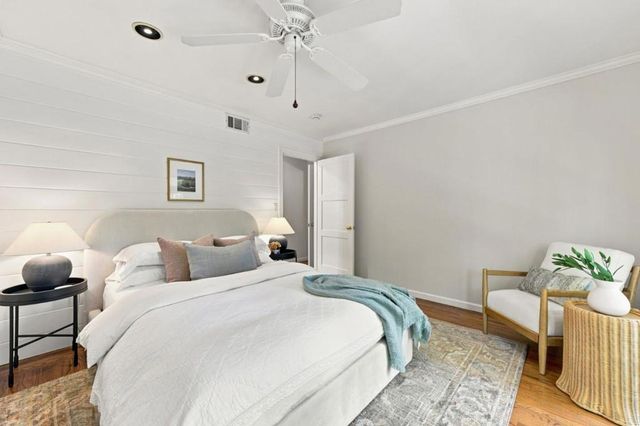 2 Bradley Court, Redwood City, CA 94061