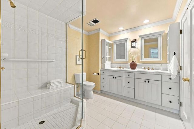 2 Bradley Court, Redwood City, CA 94061