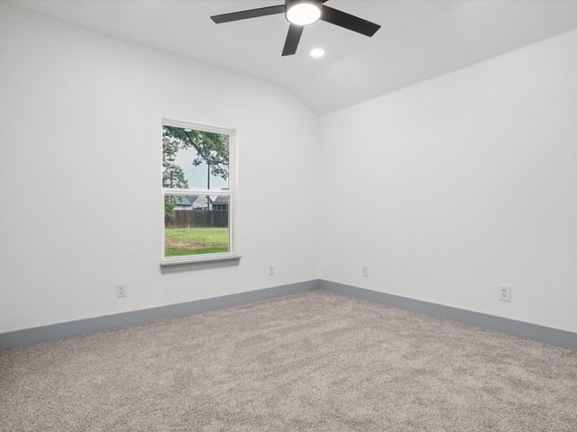 4004 Pueblo Court, Granbury, TX 76048