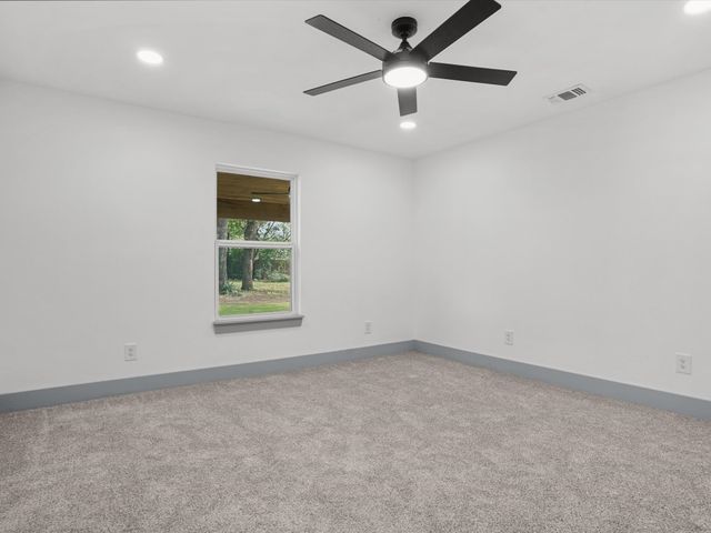 4004 Pueblo Court, Granbury, TX 76048