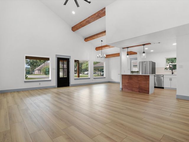 4004 Pueblo Court, Granbury, TX 76048