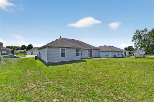 1104 Carlisle Drive, Raymore, MO 64083