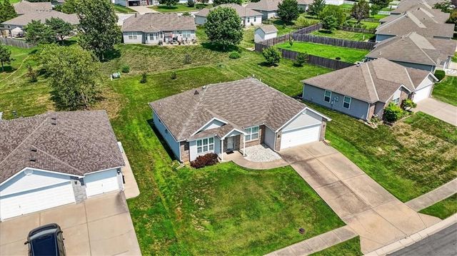 1104 Carlisle Drive, Raymore, MO 64083