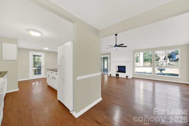 7130 Rollingridge Drive, Charlotte, NC 28211