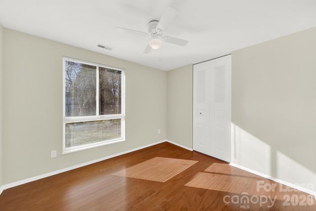 7130 Rollingridge Drive, Charlotte, NC 28211