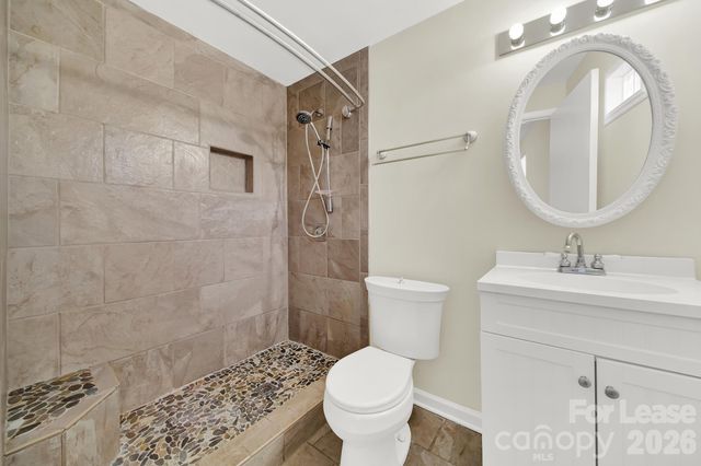 7130 Rollingridge Drive, Charlotte, NC 28211