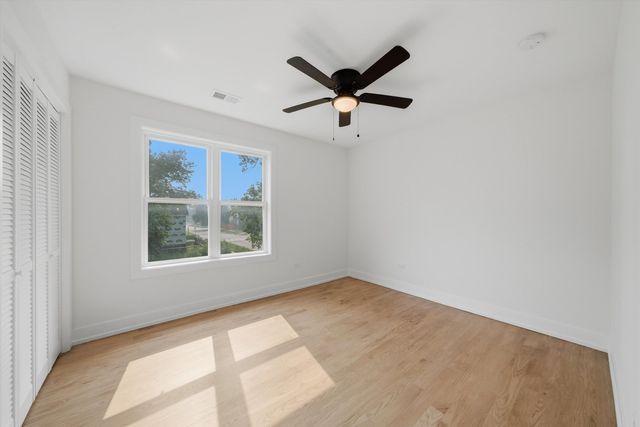 638 E 65th Street, Chicago, IL 60637