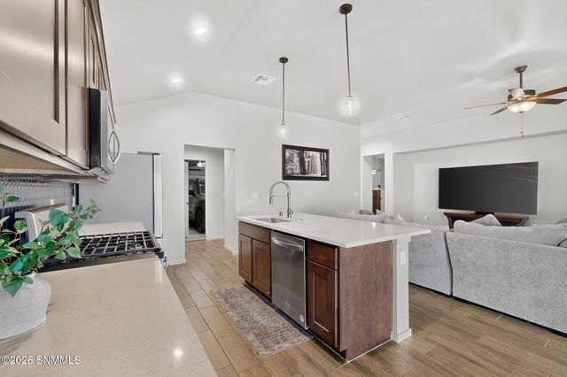 3196 Bluestem Street, Las Cruces, NM 88011