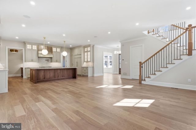 39 EAST ST, Doylestown, PA 18901