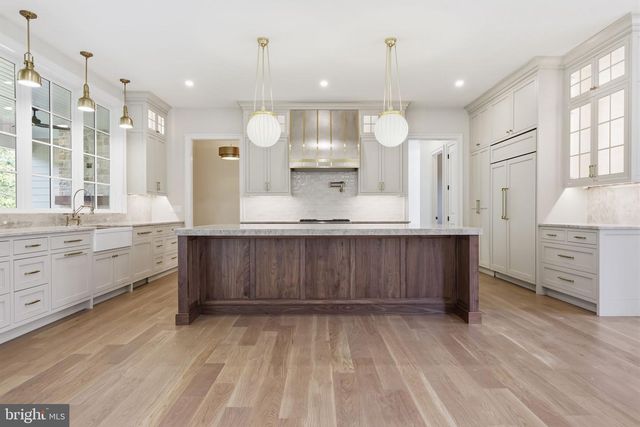 39 EAST ST, Doylestown, PA 18901