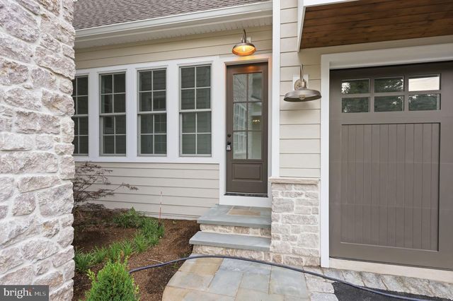 39 EAST ST, Doylestown, PA 18901