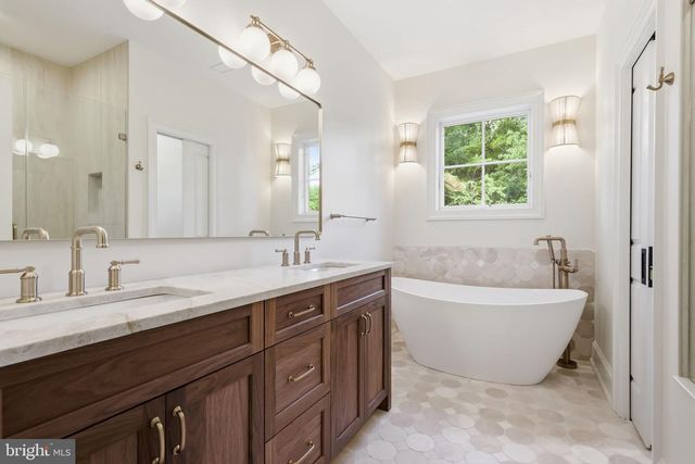 39 EAST ST, Doylestown, PA 18901