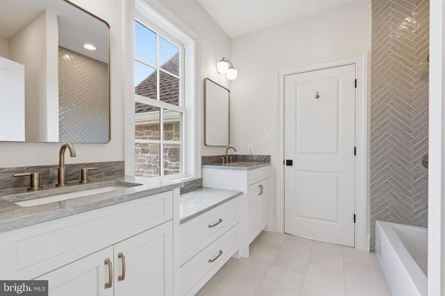 39 EAST ST, Doylestown, PA 18901