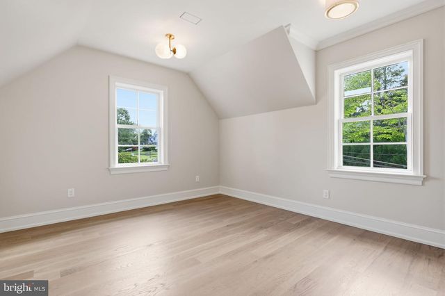 39 EAST ST, Doylestown, PA 18901