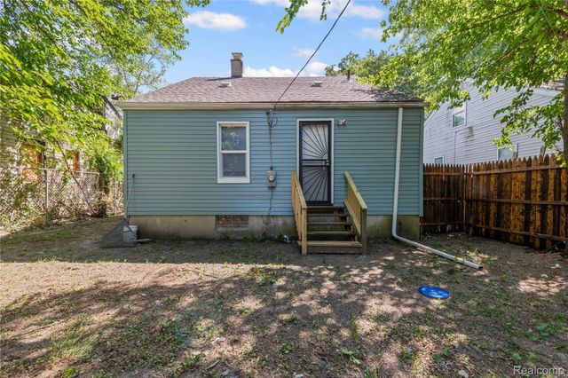 19945 Biltmore Street, Detroit, MI 48235