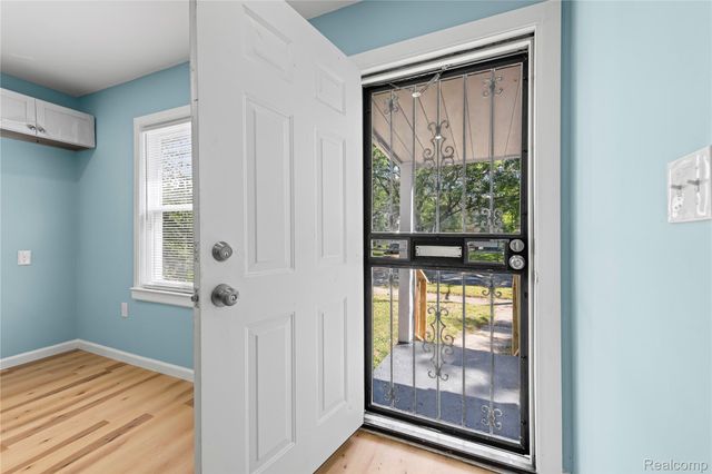 19945 Biltmore Street, Detroit, MI 48235